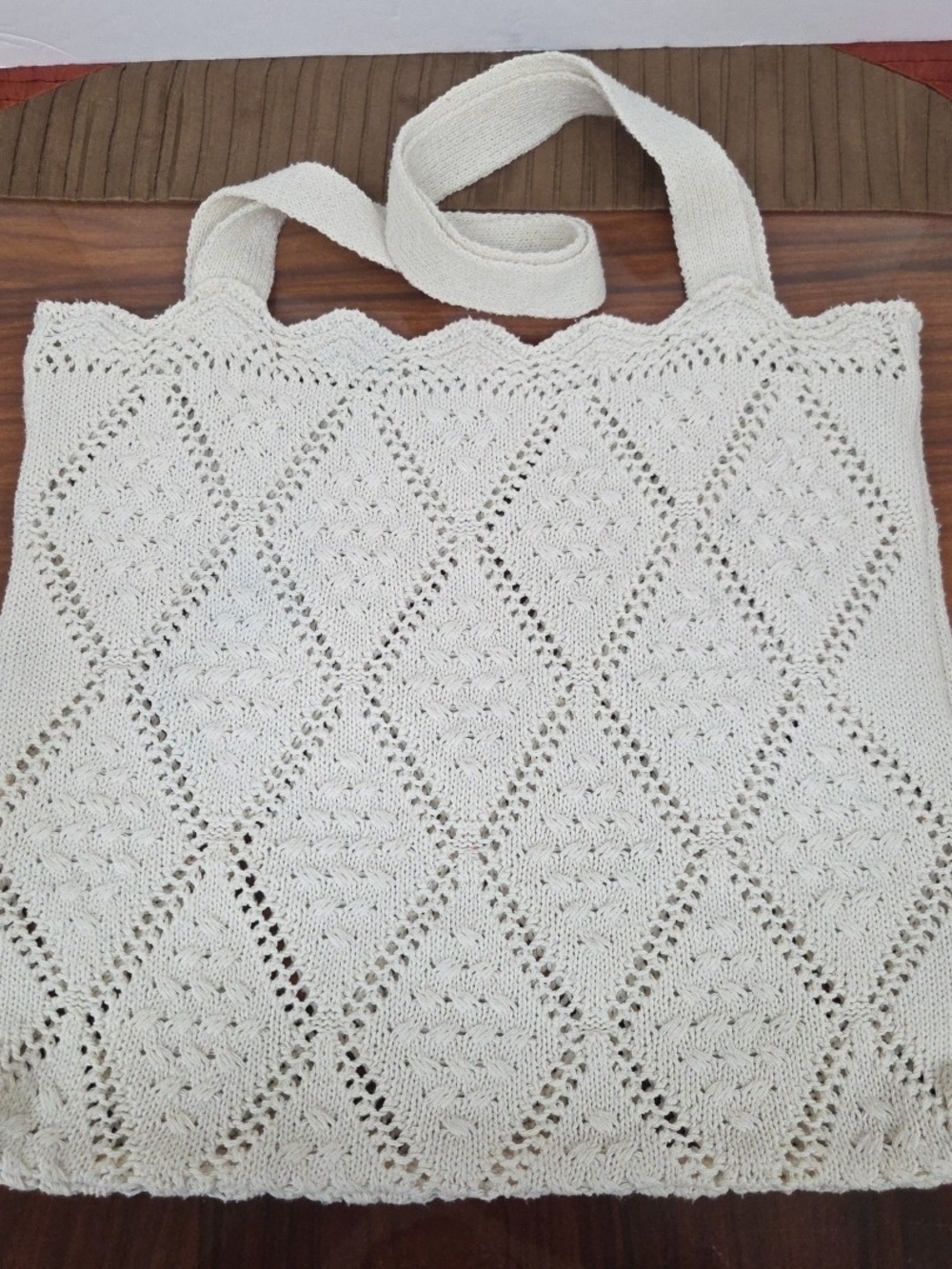 Cream Crochet Diamond-Pattern Shoulder Tote Bag